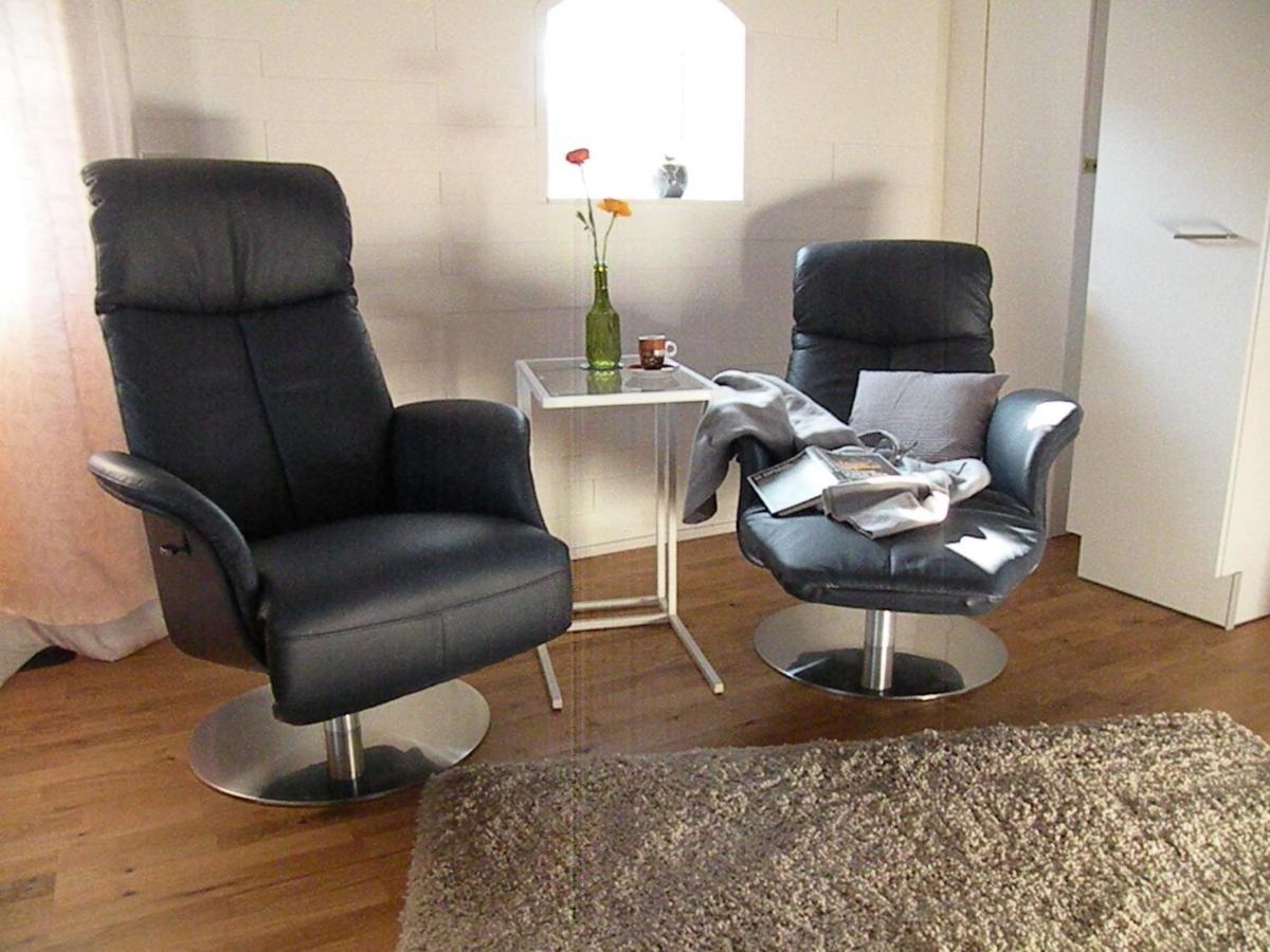 Apartment Vier Jahreszeiten Pilsum Krummhörn Esterno foto